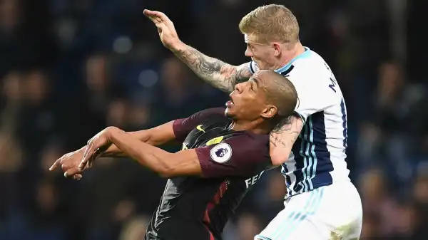 Guardiola praises Fernando performance at right-back